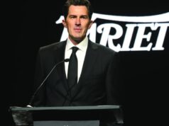 O diretor de ‘Miami Vice’, Joseph Kosinski, sobre Michael B. Jordan e Austin Butler circulando sua reinicialização: ‘Se acabar sendo esses dois, eu teria muita sorte’ O diretor de 'Miami Vice', Joseph Kosinski, sobre Michael B. Jordan e Austin Butler circulando sua reinicialização: 'Se acabar sendo esses dois, eu teria muita sorte'