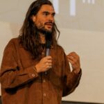 O diretor de 'Sirat', Oliver Laxe, olha para a floresta tropical para o próximo filme: 'Estou muito atraído pela Amazônia'