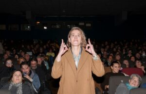 O diretor do ‘Cinema Jazireh’, Gozde Kural, apresenta o drama do despertar sexual inspirado em Almodóvar, ‘G-Spot of My Soul’, série de documentos de futebol (EXCLUSIVO) O diretor do 'Cinema Jazireh', Gozde Kural, apresenta o drama do despertar sexual inspirado em Almodóvar, 'G-Spot of My Soul', série de documentos de futebol (EXCLUSIVO)