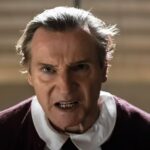 O diretor original de 'Naked Gun' diz que a reinicialização estava 'tentando copiar nosso estilo': 'Todo mundo está nisso pelo dinheiro'