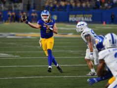 O estado de San Jose precisa de uma longa seca em Reno para manter vivas as esperanças do bowl O técnico do San Jose State, Ken Niumatalolo, está na linha lateral enquanto joga contra a Força Aérea no quarto quarto de seu jogo na San Jose State University, em San Jose, Califórnia, no sábado, 8 de novembro de 2025. A Força Aérea derrotou o San Jose State por 26-16. (José Carlos Fajardo/Bay Area News Group)
