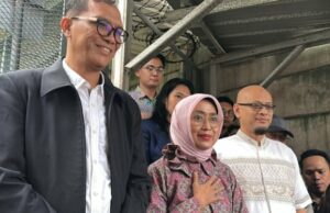 O ex-diretor presidente da ASDP compartilha o momento emocionante quando descobriu que estava recebendo reabilitação do presidente Prabowo O ex-diretor presidente da ASDP compartilha o momento emocionante quando descobriu que estava recebendo reabilitação do presidente Prabowo