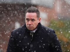 O ex-marido de Katie Price, Kieran Hayler, ‘estuprou e agrediu sexualmente uma menina de 13 anos na Mansão Mucky’ enquanto era casado com uma estrela, disse o tribunal O ex-marido de Katie Price, Kieran Hayler, chegou ao tribunal após ser acusado de estupro e agressão sexual de uma menina de 13 anos enquanto era casado com a estrela