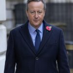 Lord David Cameron revelou que foi diagnosticado com câncer de próstata depois de fazer um exame de saúde com seu médico de família.