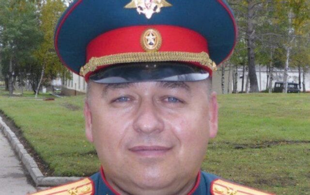 O general vira-casaca ucraniano bombardeando seu próprio povo A Rússia está lentamente tentando tomar Kupiansk – uma cidade da linha de frente que se recusa a cair