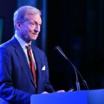 O investidor bilionário Tom Steyer anuncia candidatura a governador da Califórnia em uma disputa aberta