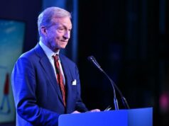 O investidor bilionário Tom Steyer anuncia candidatura a governador da Califórnia em uma disputa aberta O investidor bilionário Tom Steyer anuncia candidatura a governador da Califórnia em uma disputa aberta