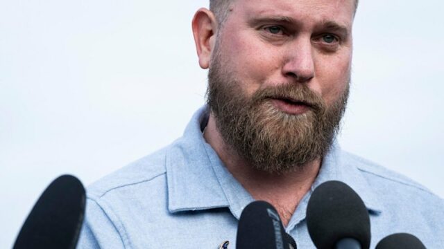 O projeto de lei para divulgar os arquivos de Epstein deverá ser aprovado na Câmara dos Representantes ainda na quarta-feira (AEDT).