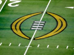 O jogo de abertura da primeira rodada do CFP começará às 8 ET O jogo de abertura da primeira rodada do CFP começará às 8 ET