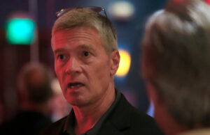 O legislador de Indiana que se opôs à pressão de redistritamento de Trump é vítima de um golpe Yahoo news home