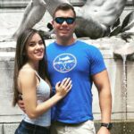 Influenciadora Kaelin Bradshaw morta aos 29 anos após batalha contra o câncer