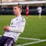 JJ Gabriel comemora pelo Manchester United.