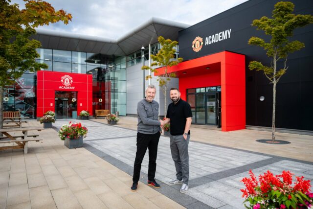 O novo chefe da academia do Man Utd, Stephen Torpey, ícone de correio