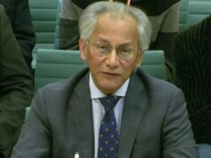 O presidente da BBC, Samir Shah, admite que a empresa é muito lenta para admitir erros e diz que deveria ter abordado a disputa de Donald Trump mais cedo O presidente da BBC, Samir Shah, disse hoje aos parlamentares que a corporação é muito lenta para admitir erros e deveria ter respondido mais rapidamente a uma edição polêmica de Donald Trump