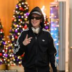 O rapper Aitch (foto) e a sensação do YouTube AngryGinge são os últimos competidores a pousar no aeroporto de Brisbane antes do I'm A Celebrity deste ano