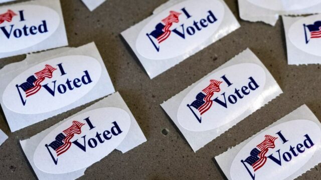 O registro eleitoral aumenta à medida que os californianos vão O registro eleitoral aumenta à medida que os californianos vão às urnas para eleições especiais em todo o estado