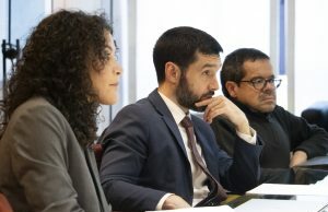 O regulador de jogos de azar da Espanha distribui US$ 38 milhões em multas à Betfair e ao 888 Reunião do Ministro Pablo Bustinduay com o ex-presidente José Luis Rodríguez Zapatero. O regulador de jogos de azar da Espanha distribui US$ 38 milhões em multas à Betfair e ao 888