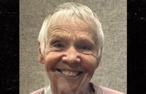 O sequestrador de Elizabeth Smart oferece um sorriso de merda em nova foto de caneca Wanda Barzee Mug Shot Sub Swipe