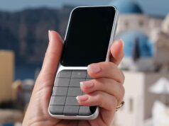 O telefone indie peculiar é um híbrido modular Nokia / iPod e prova de que ainda há diversão na tecnologia móvel Renderizações do Sidephone SP-01