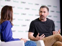 O teste simples de Kevin Rose para hardware de IA – você gostaria de dar um soco na cara de alguém que o esteja usando? O teste simples de Kevin Rose para hardware de IA - você gostaria de dar um soco na cara de alguém que o esteja usando?