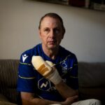 Stephen Crean, vítima de esfaqueamento de Huntingdon, em sua casa no sudoeste de Londres na segunda-feira