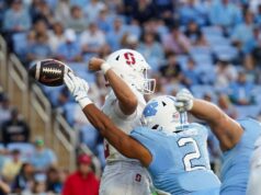 O último rali liderado por Elijah Brown de Stanford fica aquém da derrota por 20-15 na Carolina do Norte O último rali liderado por Elijah Brown de Stanford fica aquém da derrota por 20-15 na Carolina do Norte