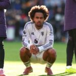 Joshua Zirkzee comemora com seus companheiros durante a partida da Premier League entre Crystal Palace e Manchester United no Selhurst Park em 2025 em Londres, Inglaterra.