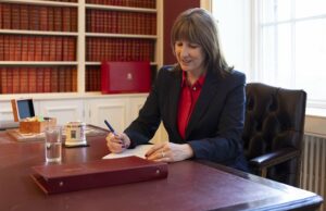 Orçamento de outono de 2025: atualizações ao vivo enquanto Rachel Reeves insiste que os aumentos de impostos são “justos e necessários” Orçamento de outono de 2025: atualizações ao vivo enquanto Rachel Reeves insiste que os aumentos de impostos são “justos e necessários”