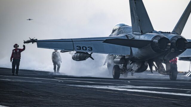 Os EUA aumentam dramaticamente os ataques aéreos na Somália enquanto Os EUA aumentam dramaticamente os ataques aéreos na Somália enquanto o administrador de Trump tem como alvo terroristas do ISIS e da Al Qaeda