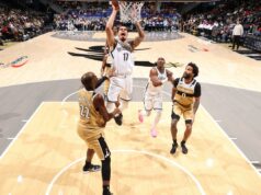 Os Nets finalmente conseguem a segunda vitória com uma derrota sobre os humildes Wizards Michael Porter Jr., nº 17 do Brooklyn Nets, vai até a cesta durante o jogo contra o Washington Wizards em 16 de novembro de 2025.