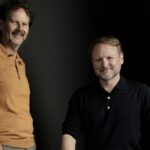 Os criadores de 'Knives Out', Rian Johnson e Ram Bergman, em 'Wake Up Dead Man', o que vem por aí para a franquia e a construção do estúdio mais ousado de Hollywood