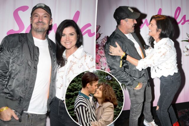 Os ex-namorados de '90210', Tiffani Thiessen e Brian Austin Green, se reencontram 30 anos após um romance movido pelo ciúme
