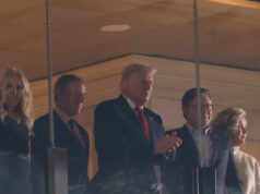 Os fãs dos Commanders vaiaram Trump ruidosamente durante a cerimônia de posse do intervalo Download app from appStore