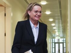 Os liberais abandonam oficialmente o zero líquido após meses de divisão Líder da oposição, Susan Ley