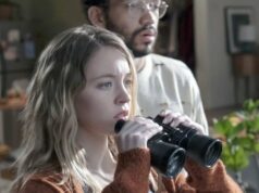 Os melhores thrillers voyeurísticos de todos os tempos – de ‘Janela Indiscreta’ a ‘Os Voyeurs’ Um homem aponta sua arma em 'Seven'.