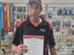 Os produtores de grãos “se deram bem” com este homem como gerente de peças de máquinas Os produtores de grãos “se deram bem” com este homem como gerente de peças de máquinas