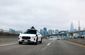 Os robotáxis Waymo agora estão oferecendo caronas em rodovias de Los Angeles, São Francisco e Phoenix Os robotáxis Waymo agora estão oferecendo caronas em rodovias de Los Angeles, São Francisco e Phoenix