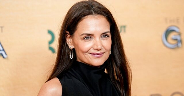 NOVA IORQUE, NOVA IORQUE - 06 DE SETEMBRO: Katie Holmes comparece ao 