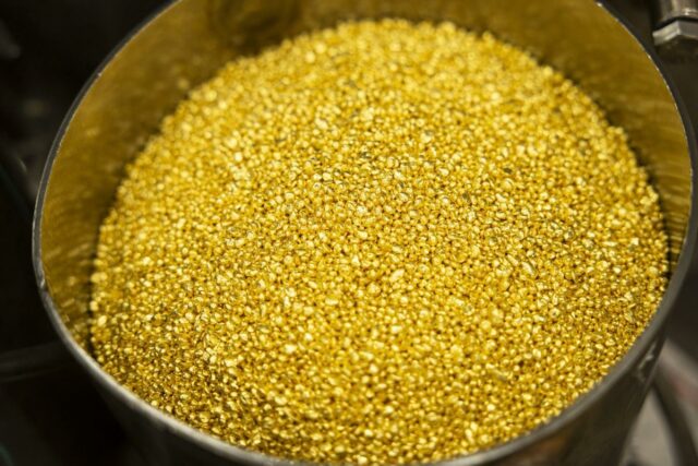 Ouro oscila enquanto traders avaliam perspectiva da taxa do Fed após dados de emprego
