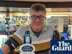 P: Os cheats por telefone estão acabando com o quiz do pub? R: Não, de acordo com esses questionadores P: Os cheats por telefone estão acabando com o quiz do pub? R: Não, de acordo com esses questionadores