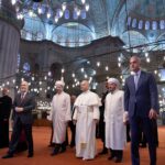 O Papa Leão XIV visita a Mesquita do Sultão Ahmed (Mesquita Azul), em Istambul, em 29 de novembro de 2025.