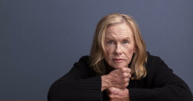 Para Amy Madigan, destaque de 'Armas', a atenção dos prêmios é 'um pouco assustadora'
