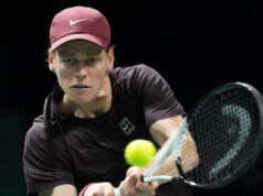 Paris Masters 2025: Sinner vence Zverev para chegar à final e chega mais perto do primeiro lugar no ranking lightbox-info