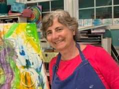 Passei por duas experiências de quase morte… e finalmente estou revelando o que realmente acontece na vida após a morte Deborah Prum (na foto) passou por duas experiências de quase morte, incluindo uma em que ela acredita ter visto a vida após a morte