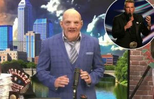 Pat McAfee atira em ‘velho homem da mídia esportiva’ com fantasia de Halloween enquanto o drama persiste Pat McAfee é retratado durante seu show em 31 de outubro.