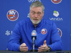 Patrick Roy vê sinais positivos no lamentável jogo de poder dos Islanders O técnico dos Islanders, Patrick Roy, fala com a mídia no início da semana.