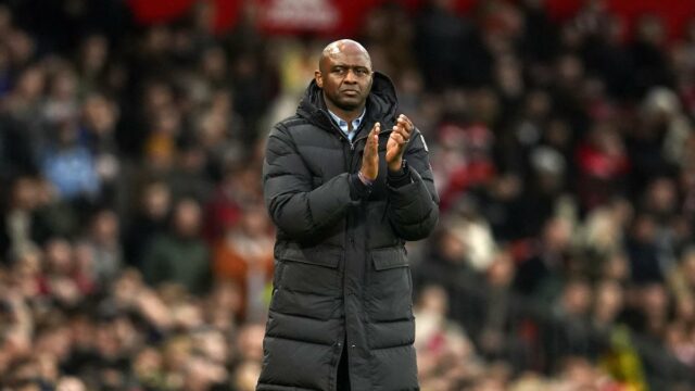 Patrick Vieira deixa Gênova como último colocado da Série A
