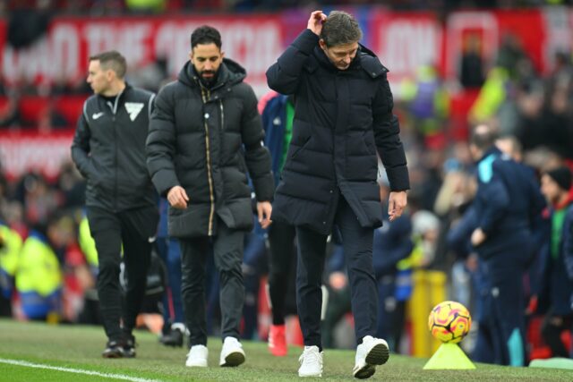 Jogadores do Manchester United comemoram gol contra o Tottenham.