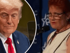 Pauline Hanson lamenta o estado da Austrália para a elite em Mar-a-Lago de Trump Pauline Hanson lamentou a Austrália e elogiou o presidente dos EUA, Donald Trump, durante um discurso em seu resort em Mar-a-Lago, na Flórida.