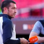 Perfil de Giovanni van Bronckhorst, candidato a técnico da seleção nacional da Indonésia com sangue Maluku